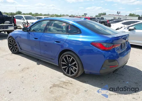 2022 BMW 430I Gran Coupe z USA, uszkodzony, nr VIN WBA63AV03NFM02791